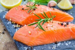 Lachsfilet in der Ernährung eines Mannes mit verminderter Libido
